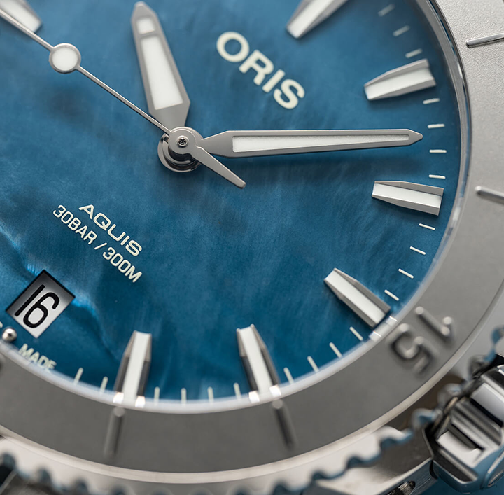 Oris Aquis Date Watch with Blue Mother of Pearl Dial, 36.5mm