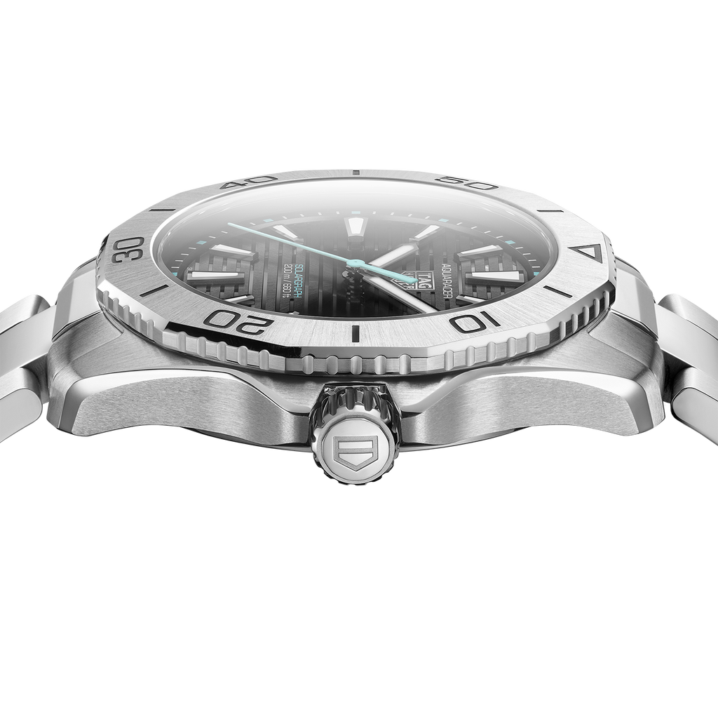TAG Heuer Aquaracer Professional 200 Solargraph Watch with Black Sunray Brushed Dial