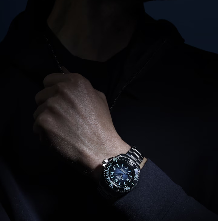 OMEGA Seamaster Planet Ocean 600m, 45.5mm with Summer Blue Wave Dial