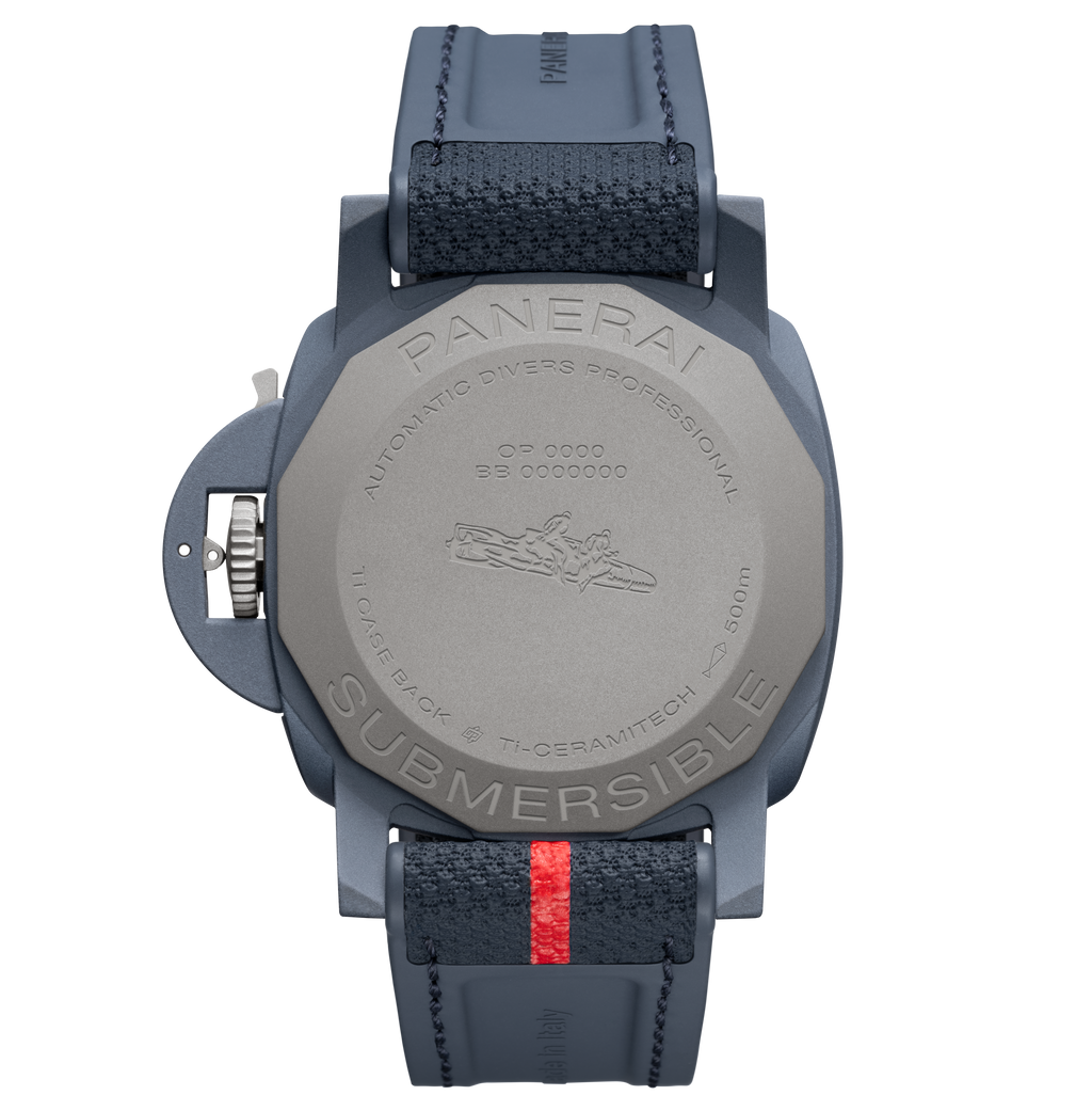 Panerai  Submersible Luna Rossa, 44mm