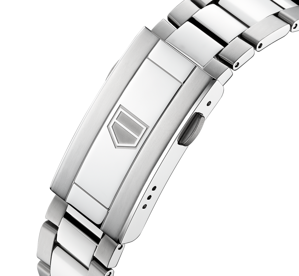 TAG Heuer Aquaracer Professional 200 Solargraph Watch with a Blue Dial